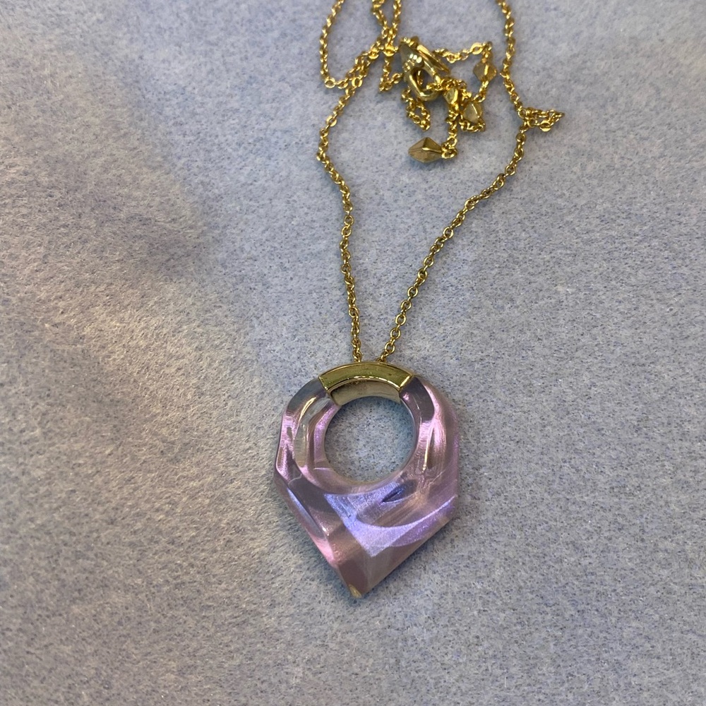 Elegant Gold and Purple Pendant Necklace
